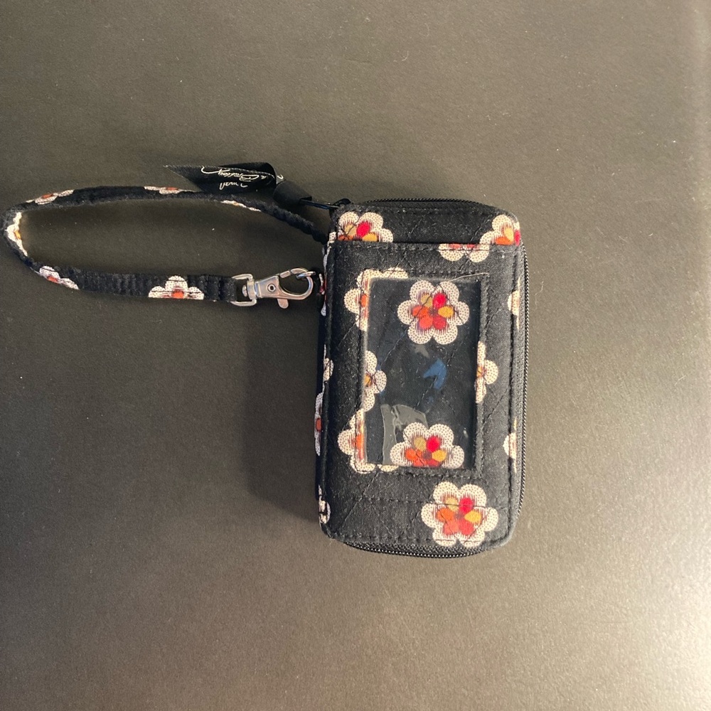 Vera Bradley Wristlet Wallet (2). - Picture 10 of 16